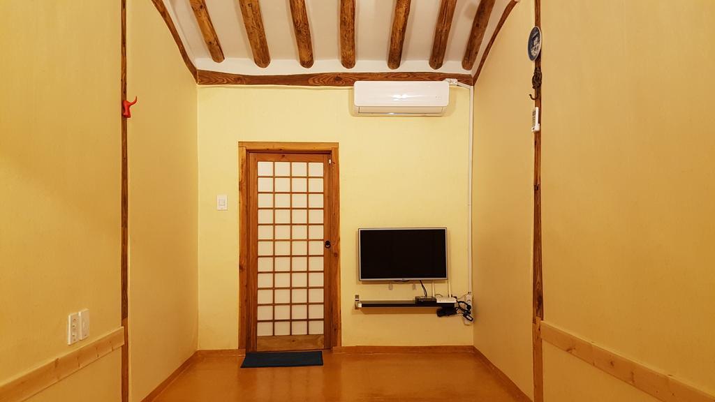 Ohnewwall Guesthouse Jeonju Ngoại thất bức ảnh