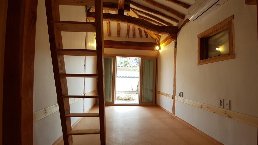 Ohnewwall Guesthouse Jeonju Ngoại thất bức ảnh