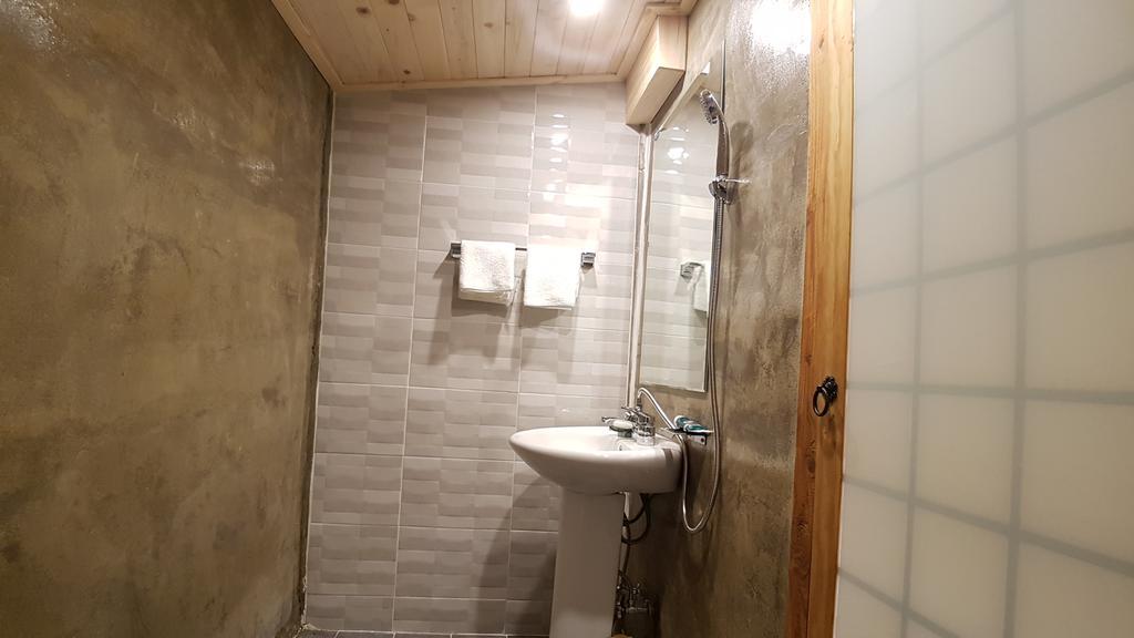 Ohnewwall Guesthouse Jeonju Ngoại thất bức ảnh