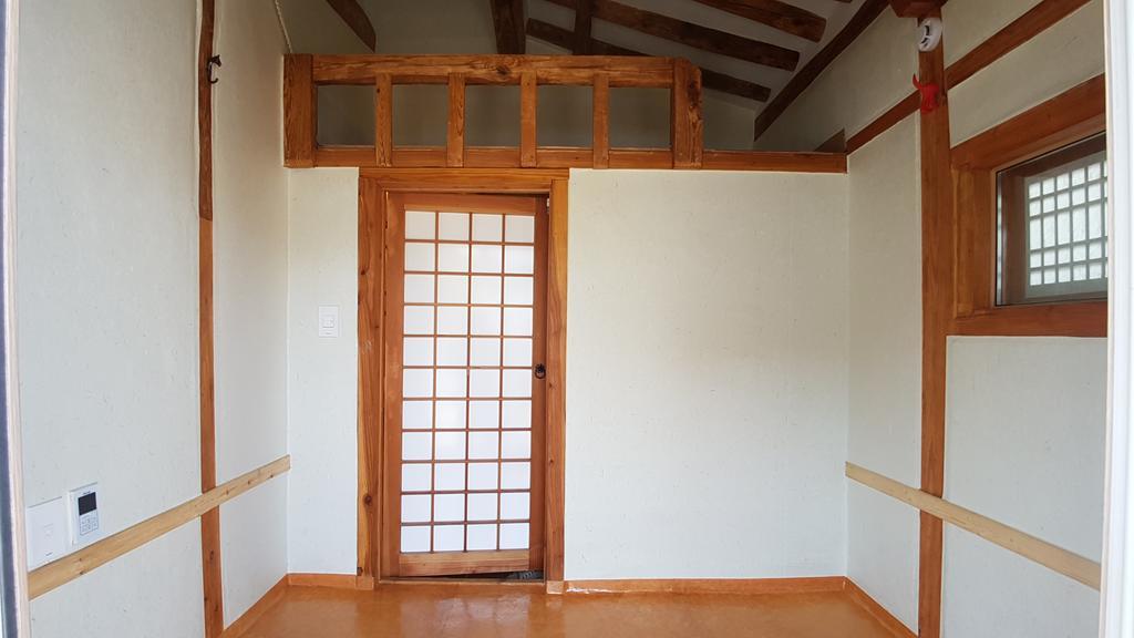 Ohnewwall Guesthouse Jeonju Ngoại thất bức ảnh
