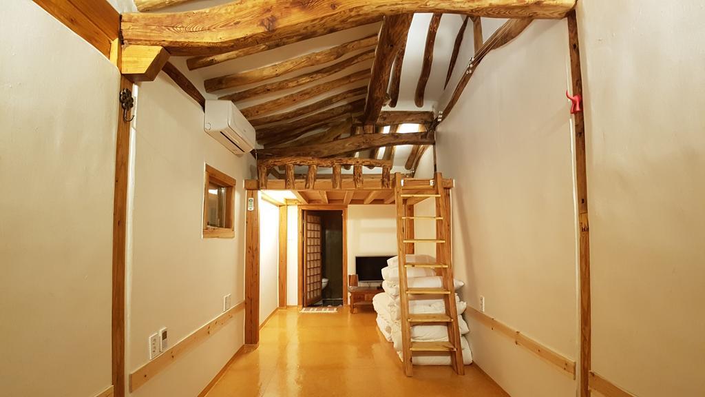 Ohnewwall Guesthouse Jeonju Ngoại thất bức ảnh