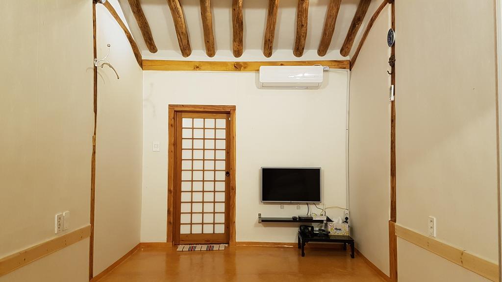 Ohnewwall Guesthouse Jeonju Ngoại thất bức ảnh