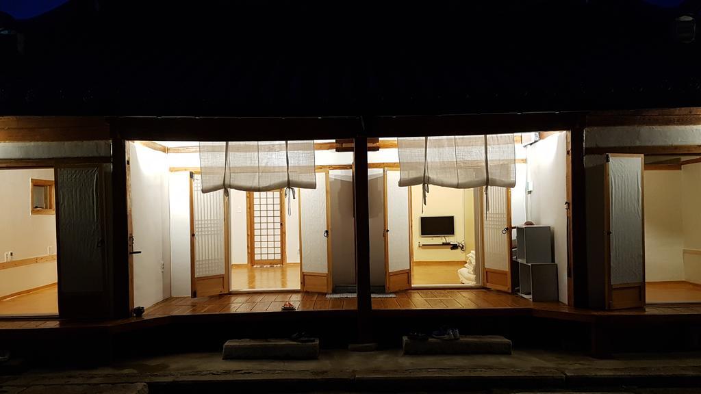 Ohnewwall Guesthouse Jeonju Ngoại thất bức ảnh