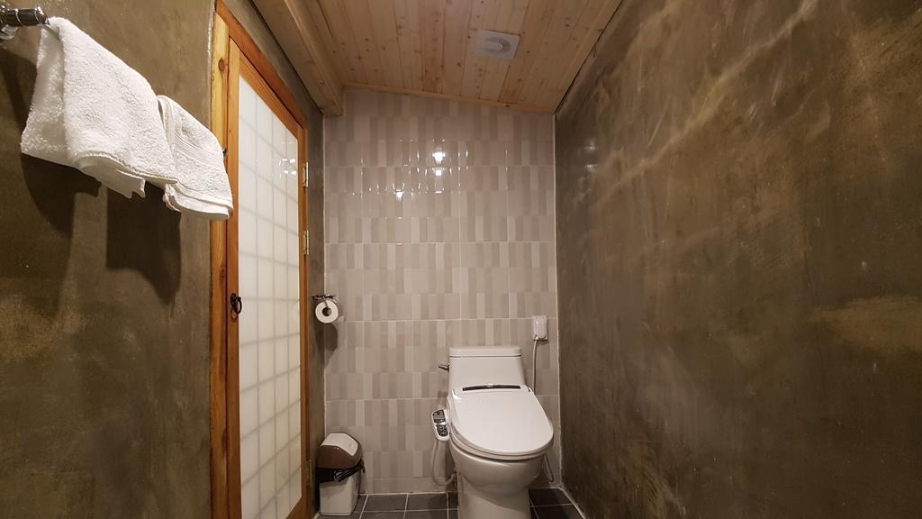 Ohnewwall Guesthouse Jeonju Ngoại thất bức ảnh