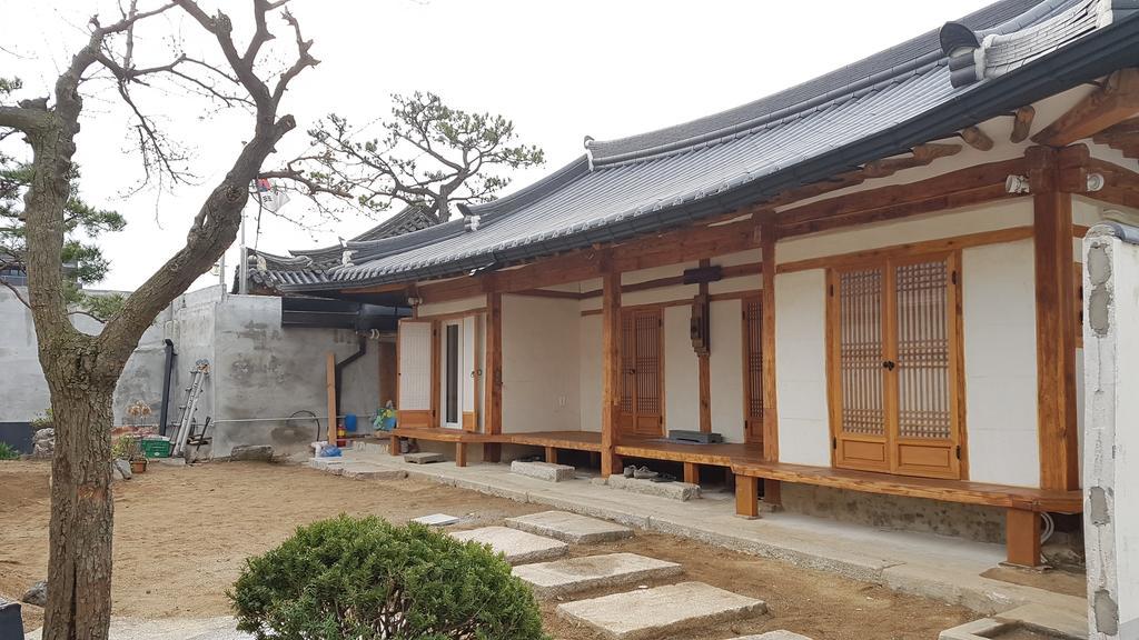 Ohnewwall Guesthouse Jeonju Ngoại thất bức ảnh