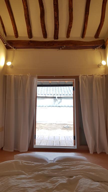 Ohnewwall Guesthouse Jeonju Ngoại thất bức ảnh