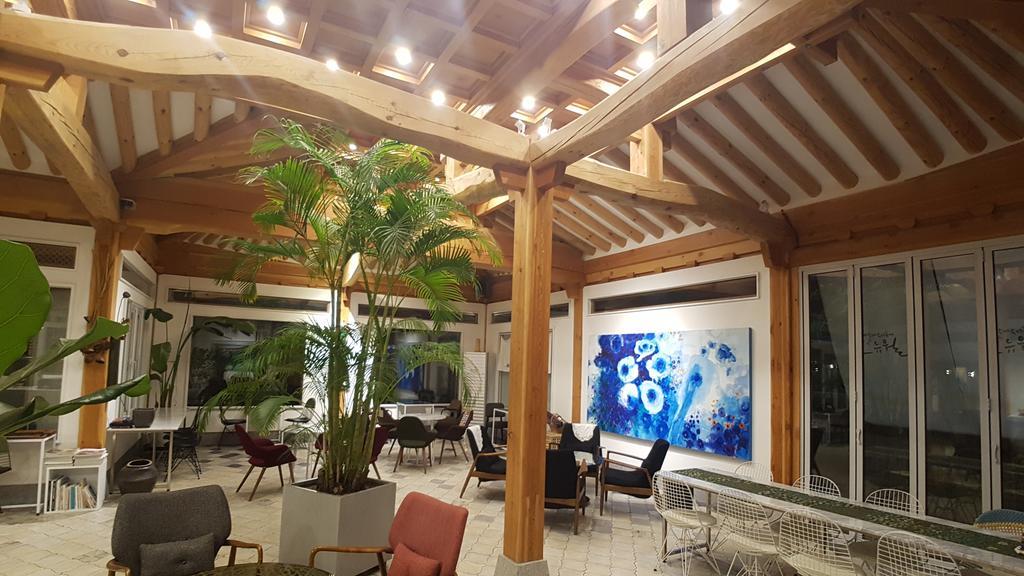 Ohnewwall Guesthouse Jeonju Ngoại thất bức ảnh
