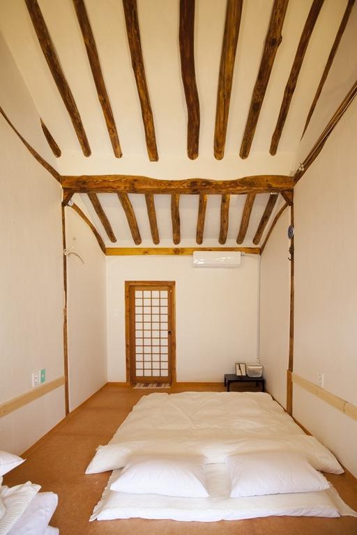 Ohnewwall Guesthouse Jeonju Ngoại thất bức ảnh