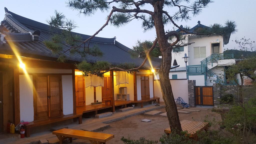 Ohnewwall Guesthouse Jeonju Ngoại thất bức ảnh