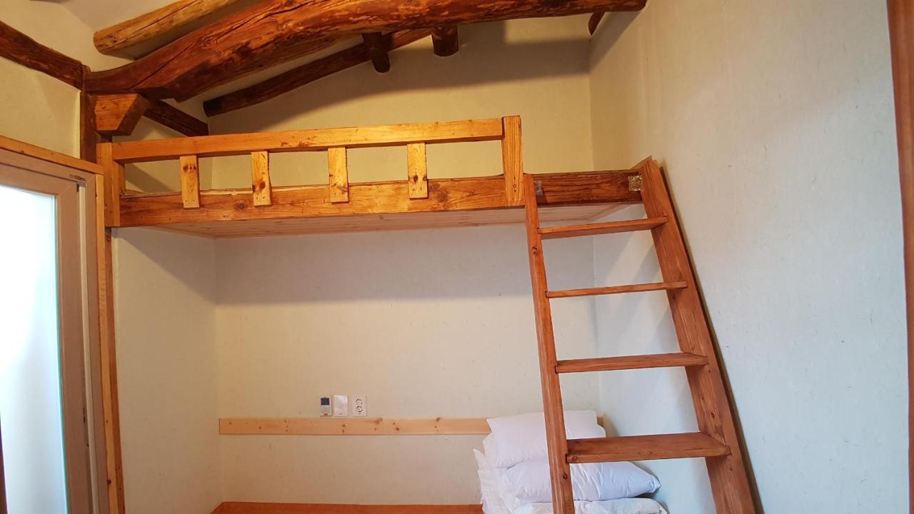 Ohnewwall Guesthouse Jeonju Ngoại thất bức ảnh