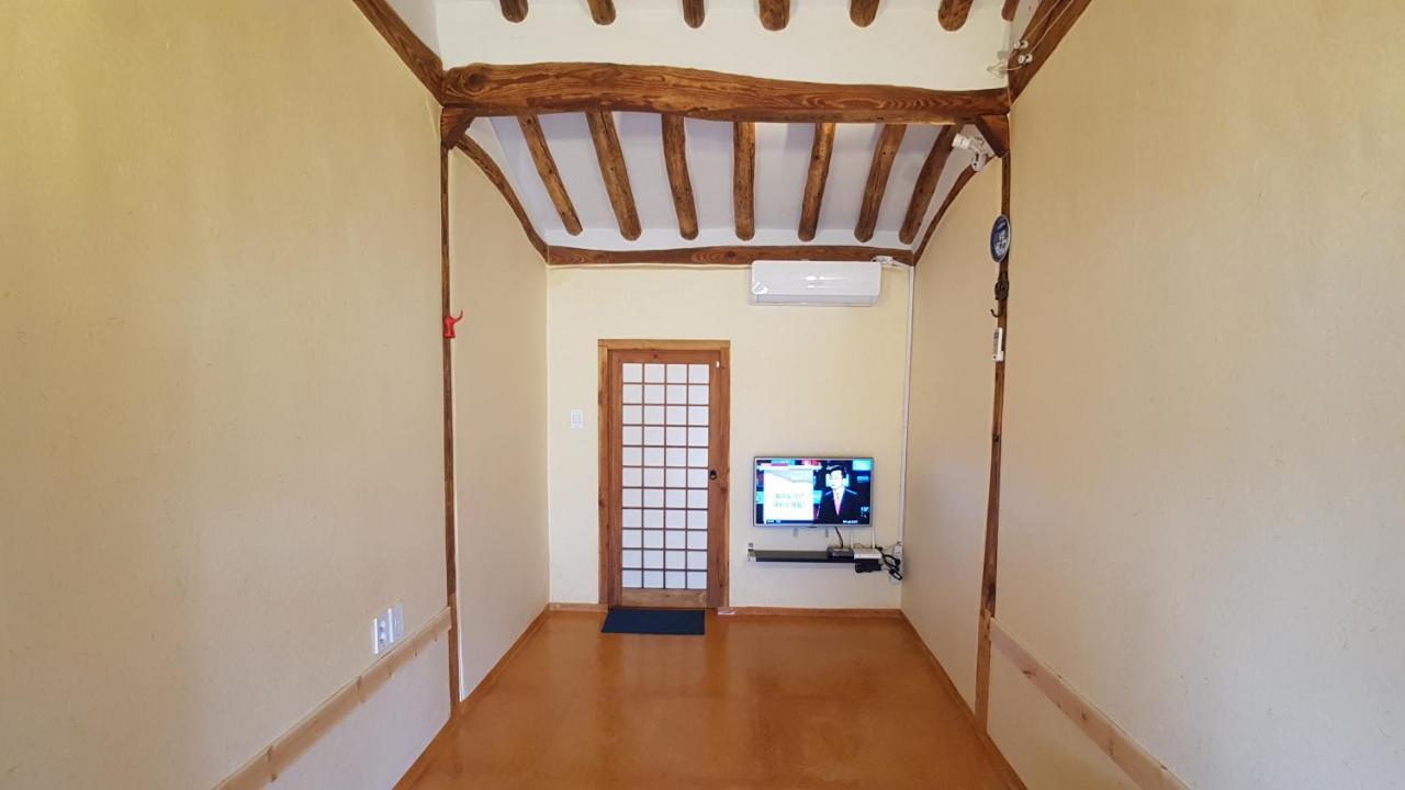 Ohnewwall Guesthouse Jeonju Ngoại thất bức ảnh