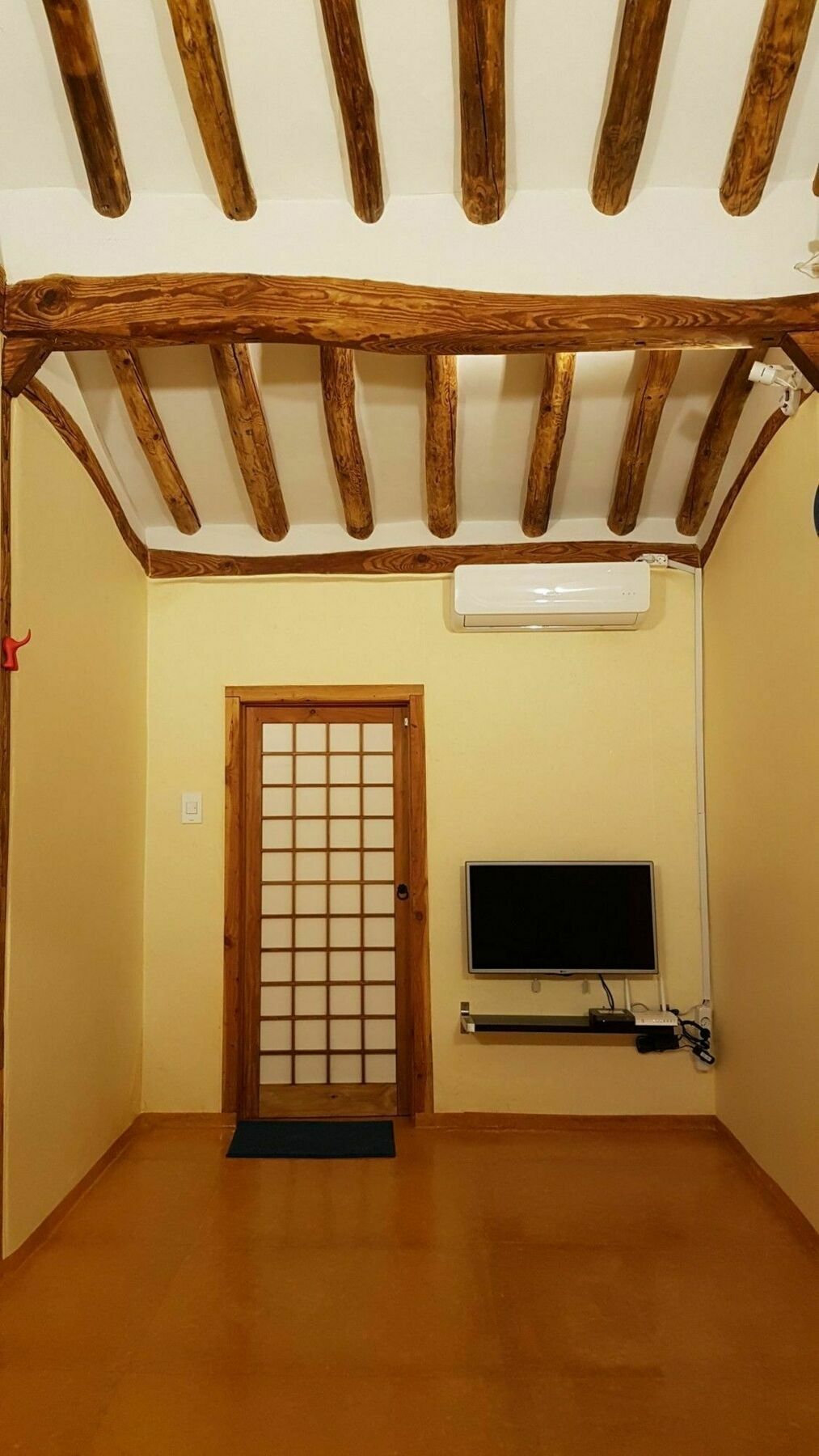 Ohnewwall Guesthouse Jeonju Ngoại thất bức ảnh